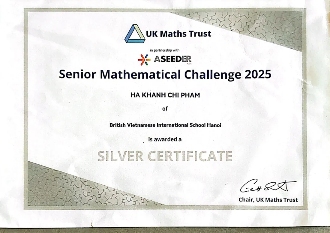 UKMT Senior Mathematical Challenge 2025 Silver certificate